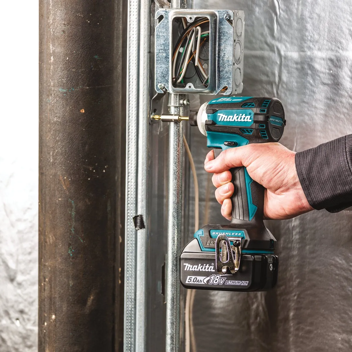 18V LXT® Lithium‑Ion Brushless Cordless Quick‑Shift Mode™ 4‑Speed Impact Driver (5.0Ah)